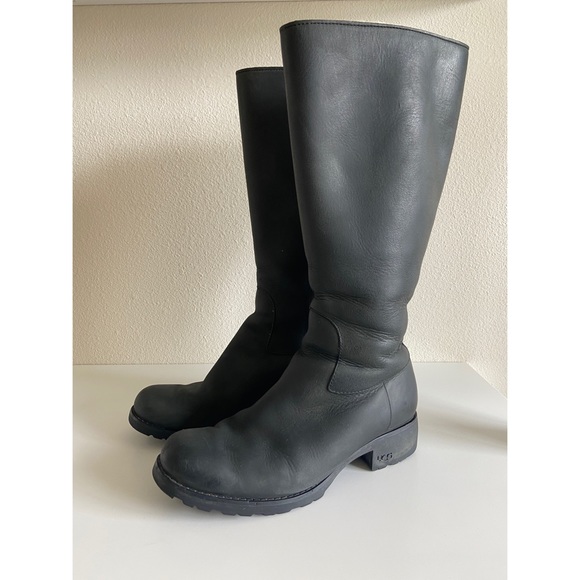 UGG Shoes - Ugg Sherpa Lined Boots Broome II 1916 Black US 9